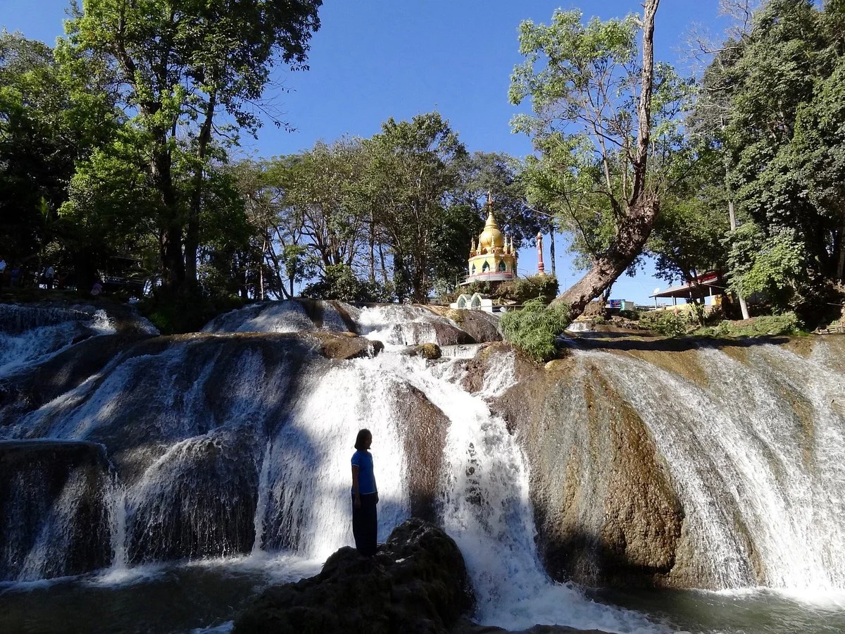 Hampshire Falls and Caves (Pwe Kauk)