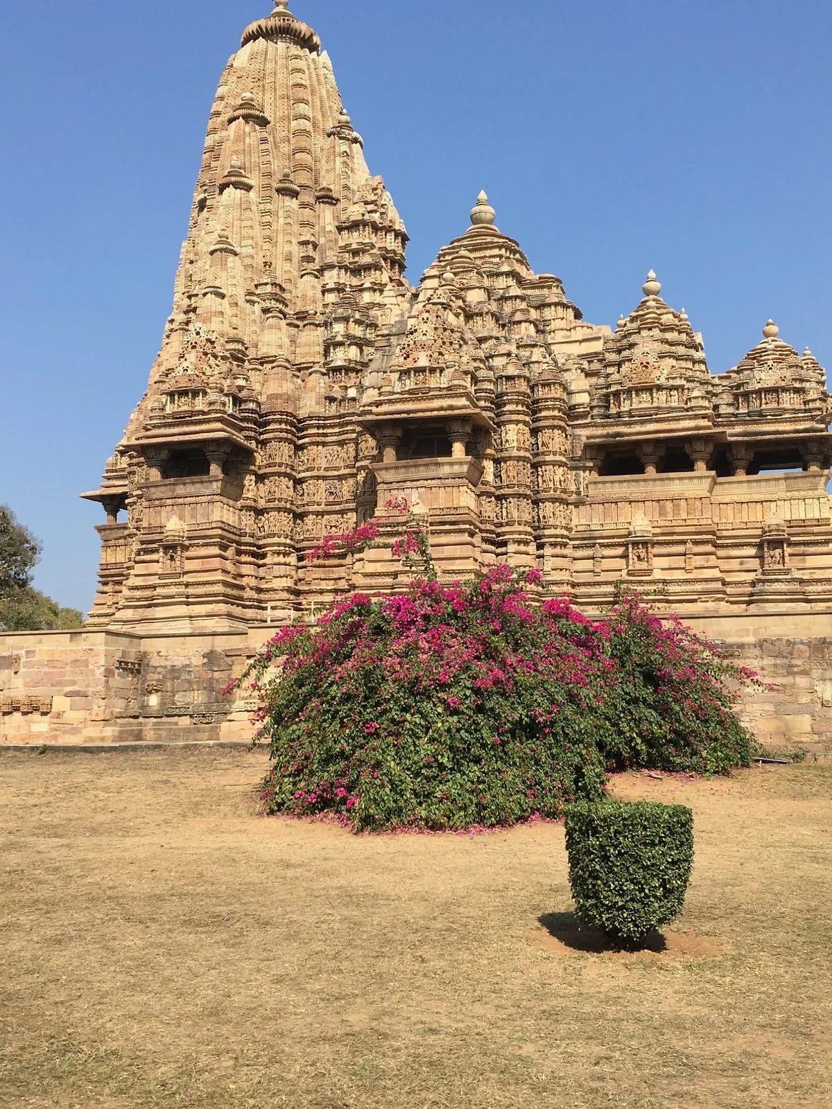 Khajuraho's Textile & Looms