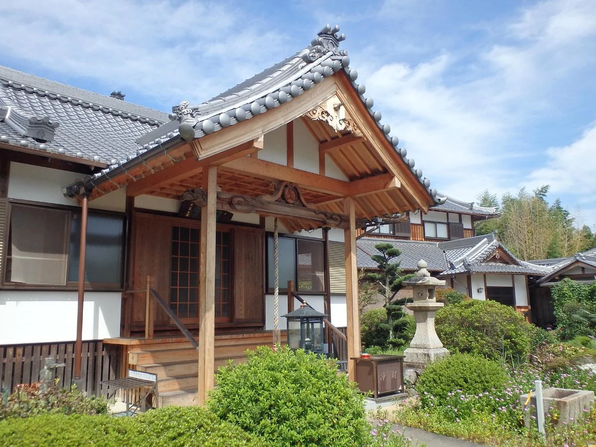 Rakan-ji Temple