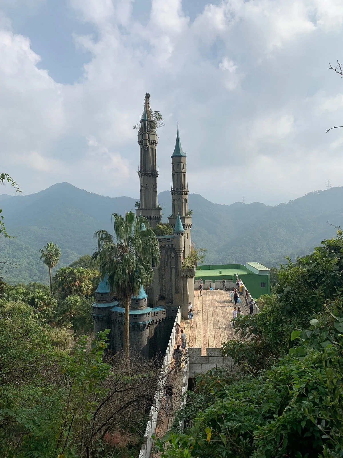 Buddha World Natural Retreat