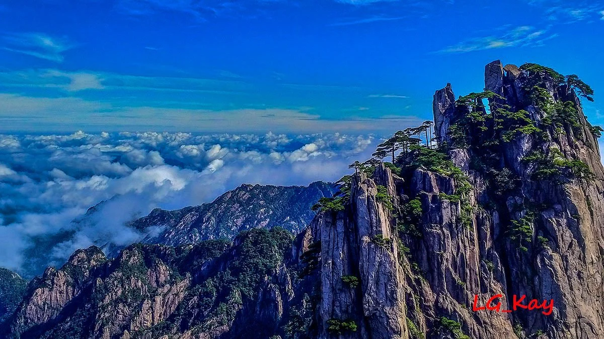 Shixin Peak
