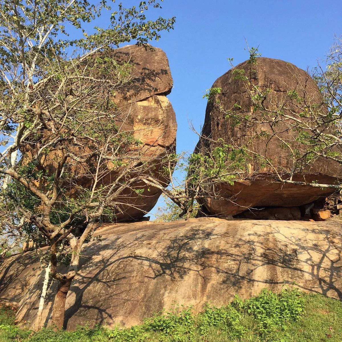 Vessagiriya Ruins