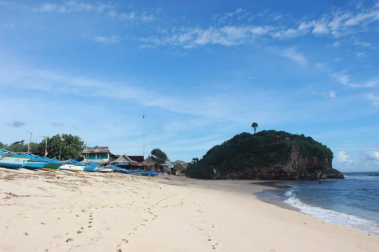 Drini Beach