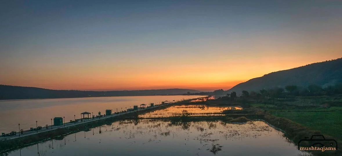 Khabeki Lake
