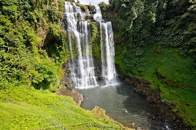 Tad Yuang Waterfalls