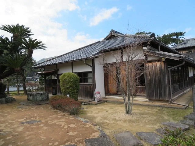 Old Tanaka Family Villa