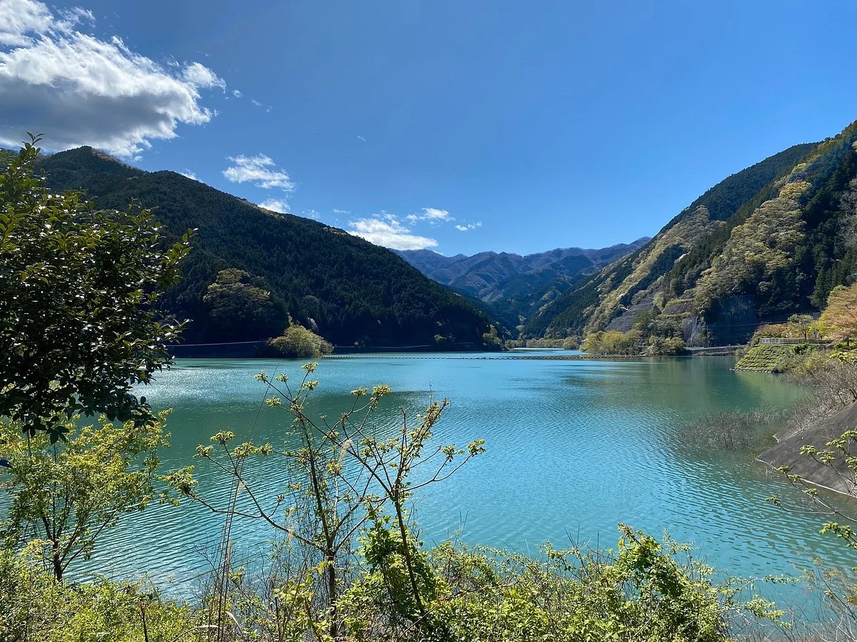 Naguri Lake (Arima Dam)