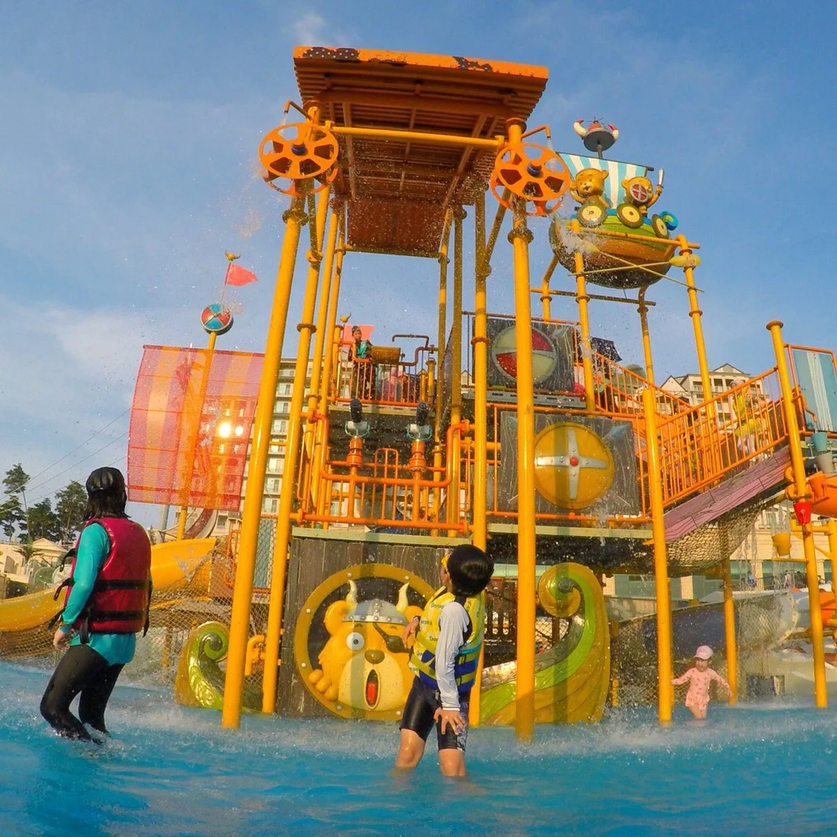 Tedin Water Park