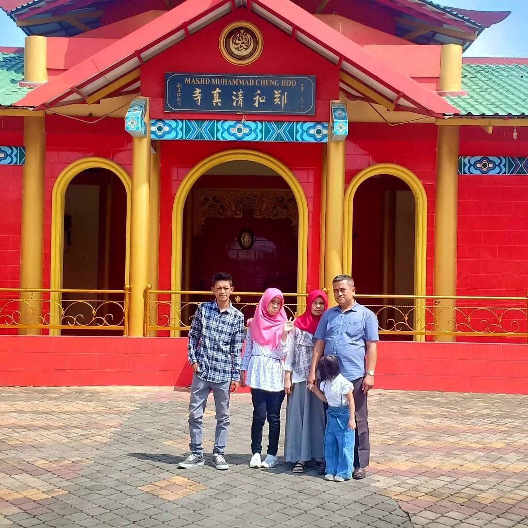 Welcome To Batam Monument