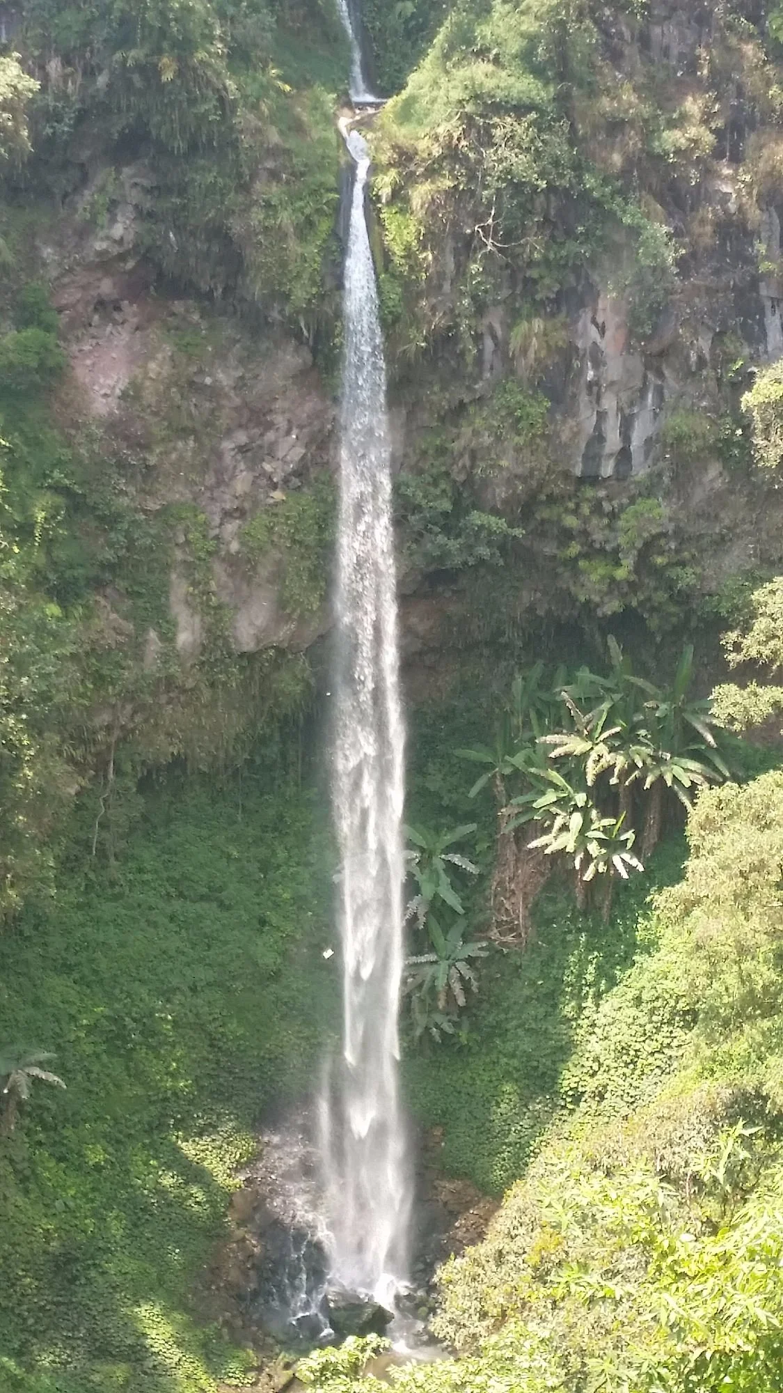 Watu Ondo Waterfall