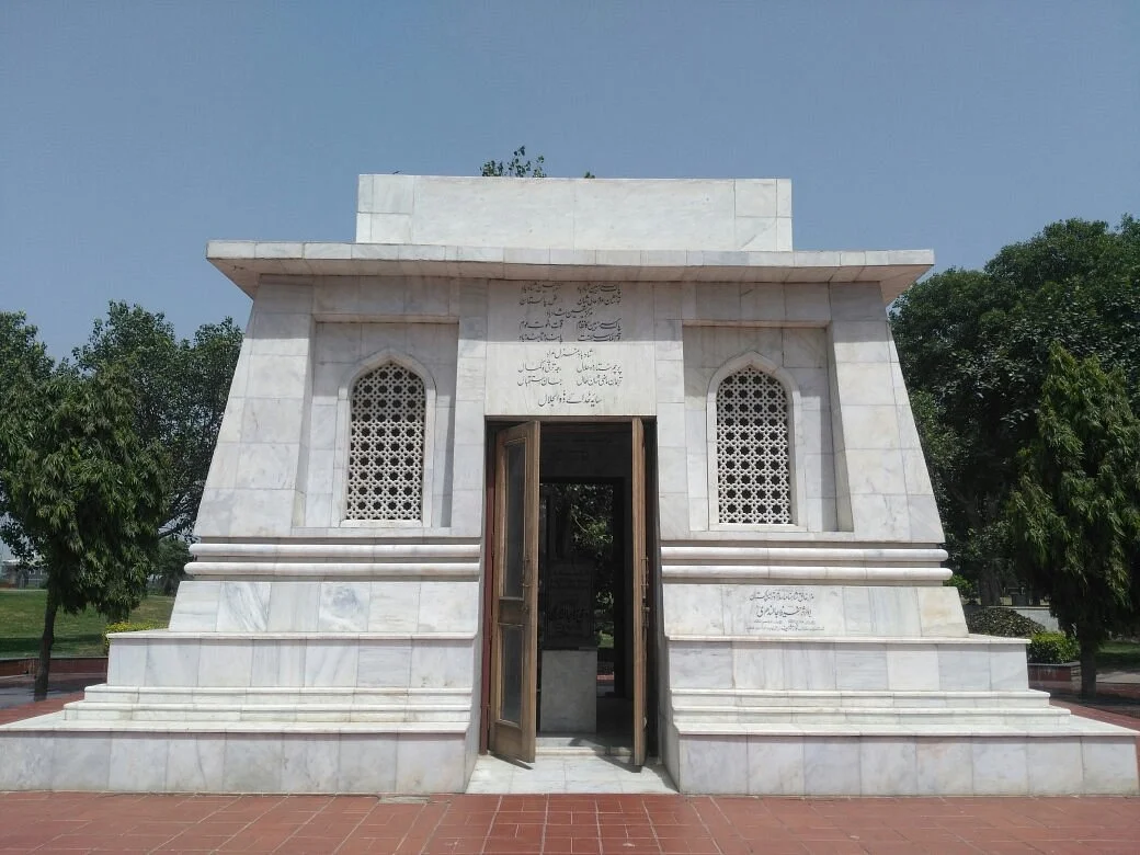 Tomb of Hafiz Jalandhri