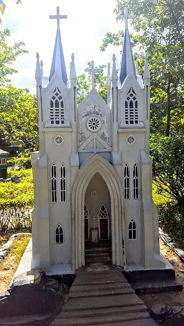 Batam Miniature House