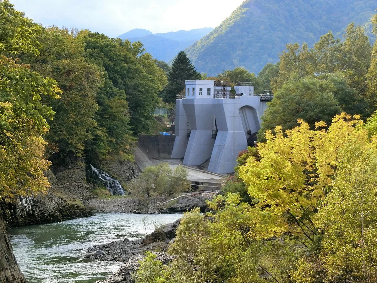 Moiwa Power Plant and Shusuiseki
