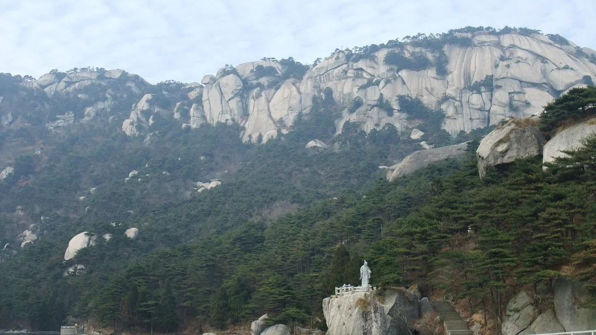 Tianzhu Shan(Tianzhu Mountain)