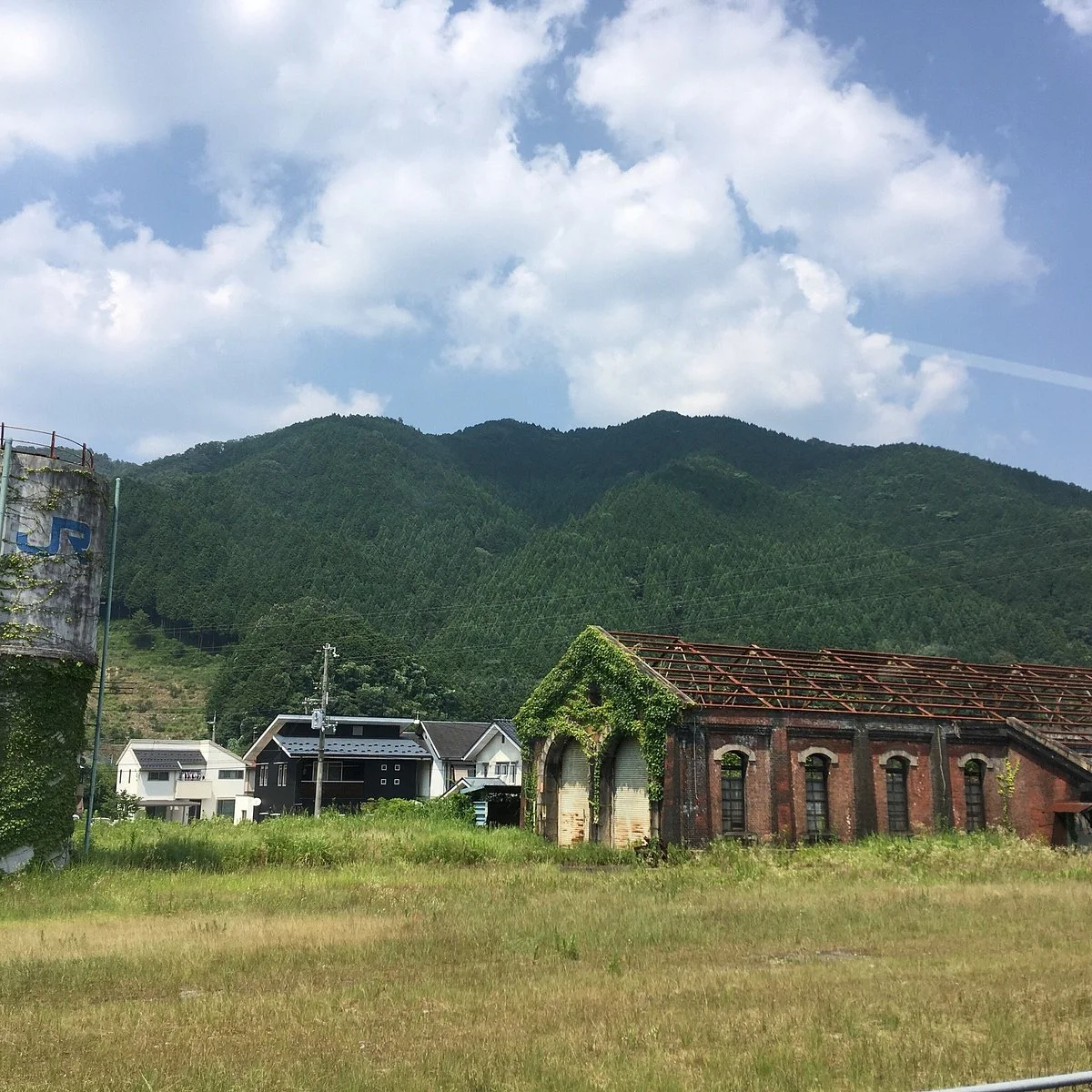 Old Wadayama Roundhouse, Brick Warehouse