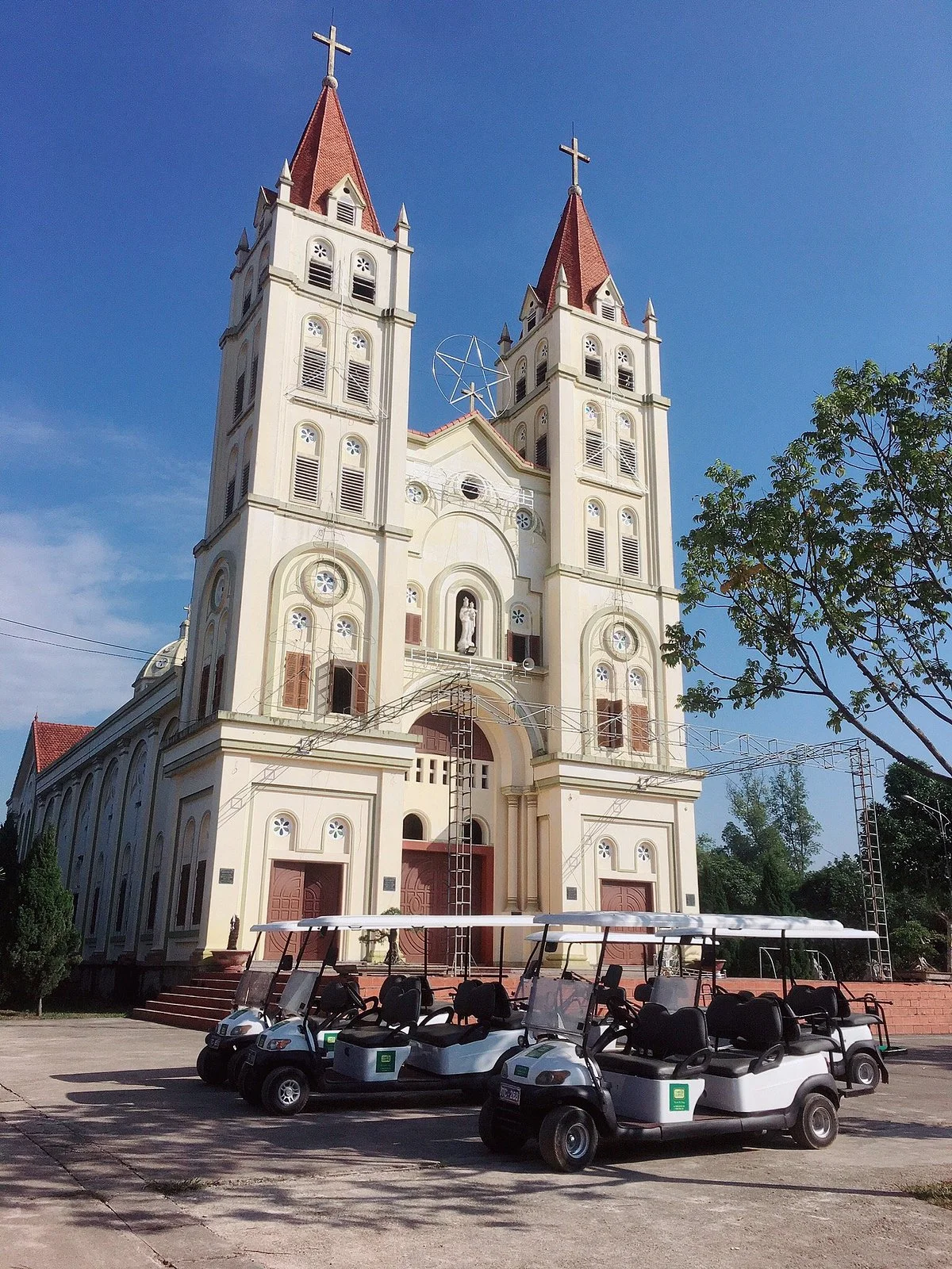 Tan Cuong Tea Cultural Center