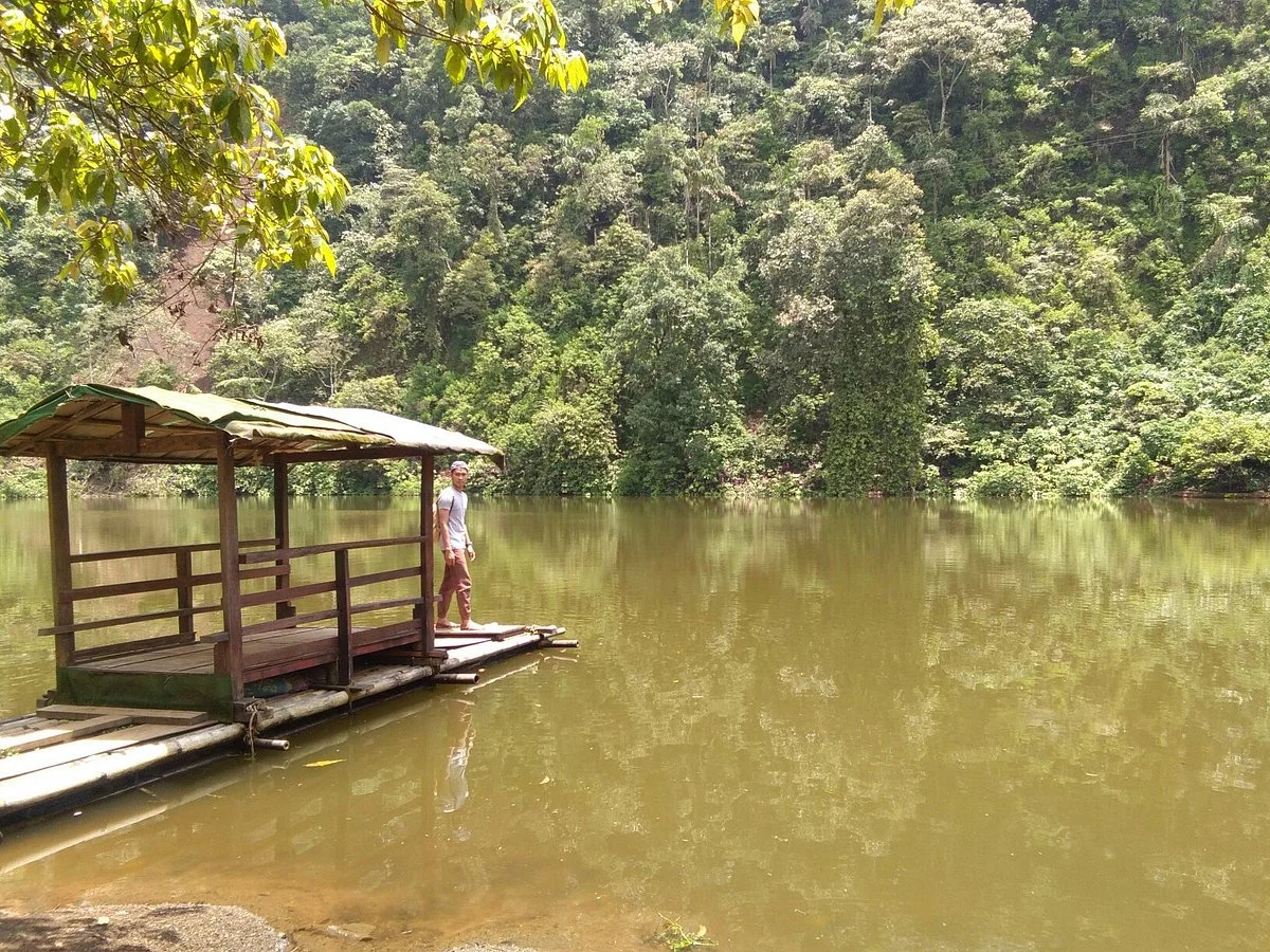 Telaga Warna Puncak