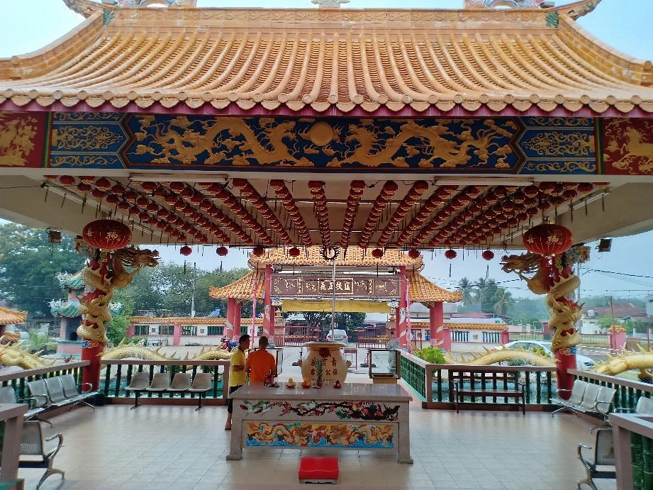Qing Yun Yan Temple