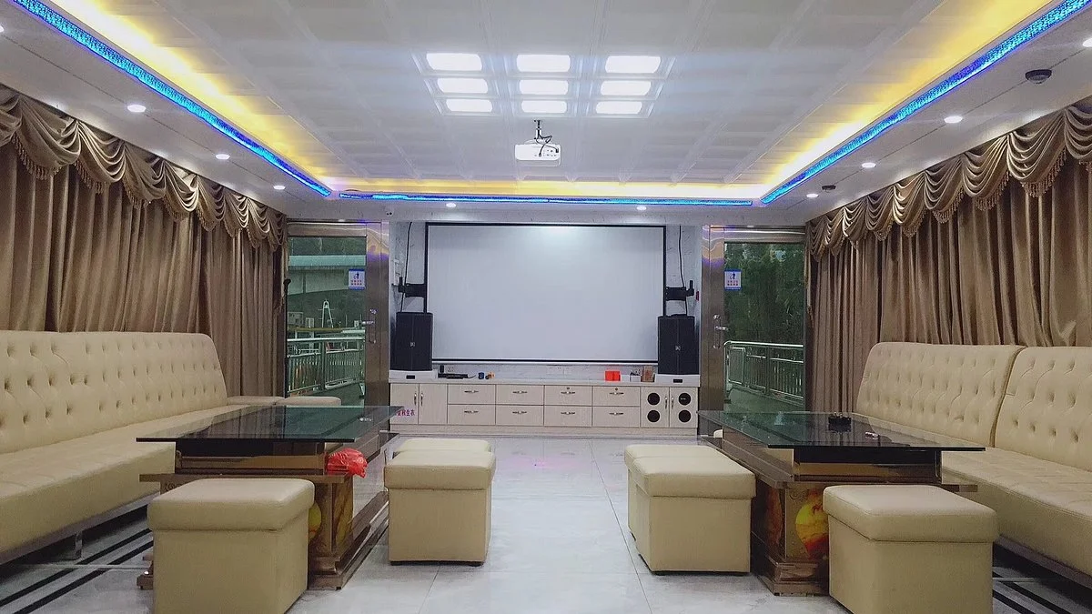 Xiaobeijiang Pleasure Boat of Qingyuan