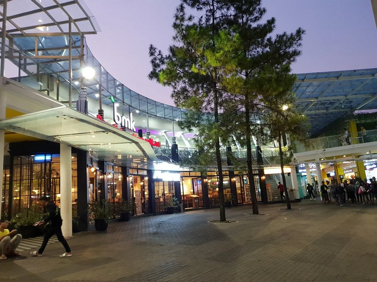 Cihampelas Walk Shopping Mall