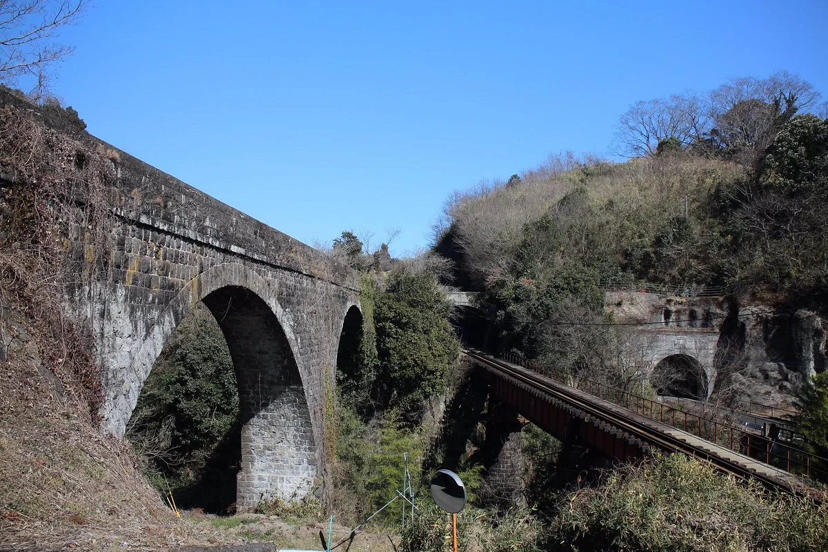 Wakamiya Iro Sasamuta Sekko Kyo Stone Bridge