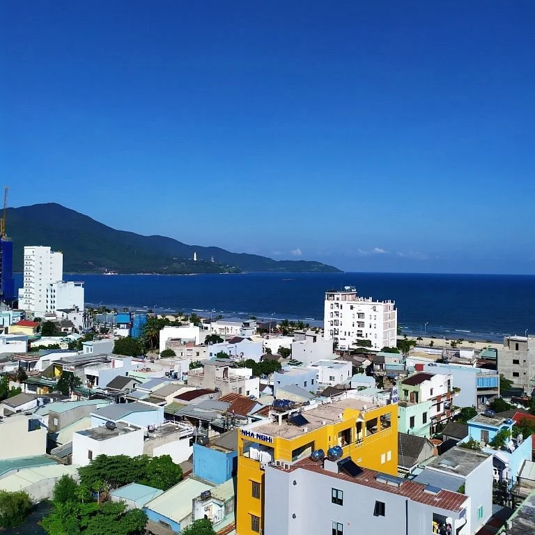 Bãi Tắm Phạm Văn Đồng