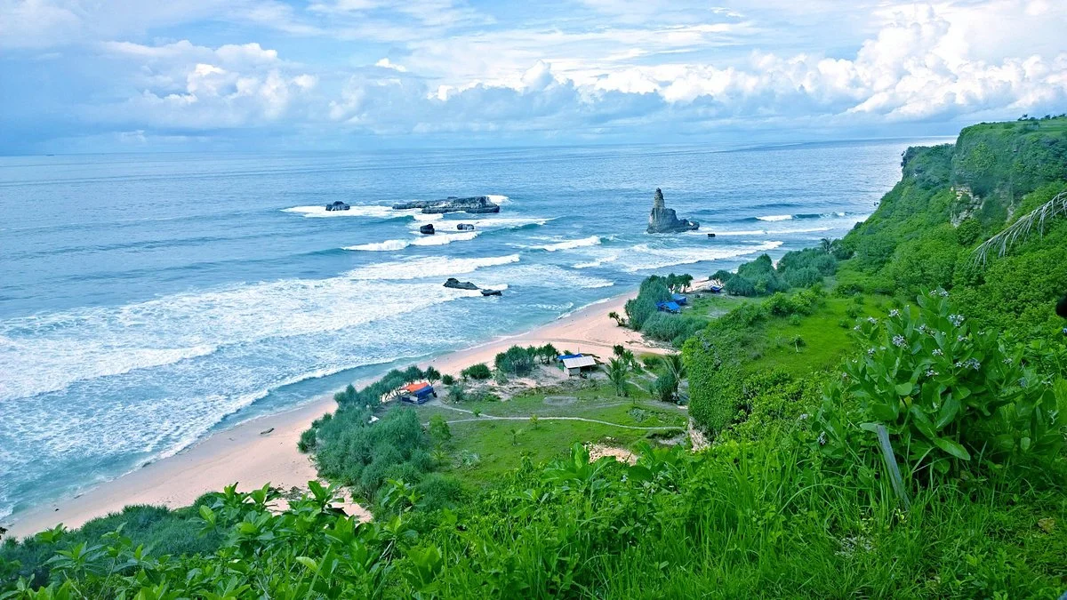 Buyutan Beach