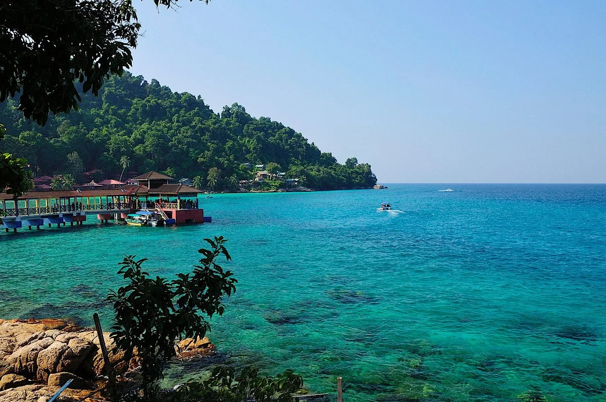 Coral Bay (Teluk Aur)