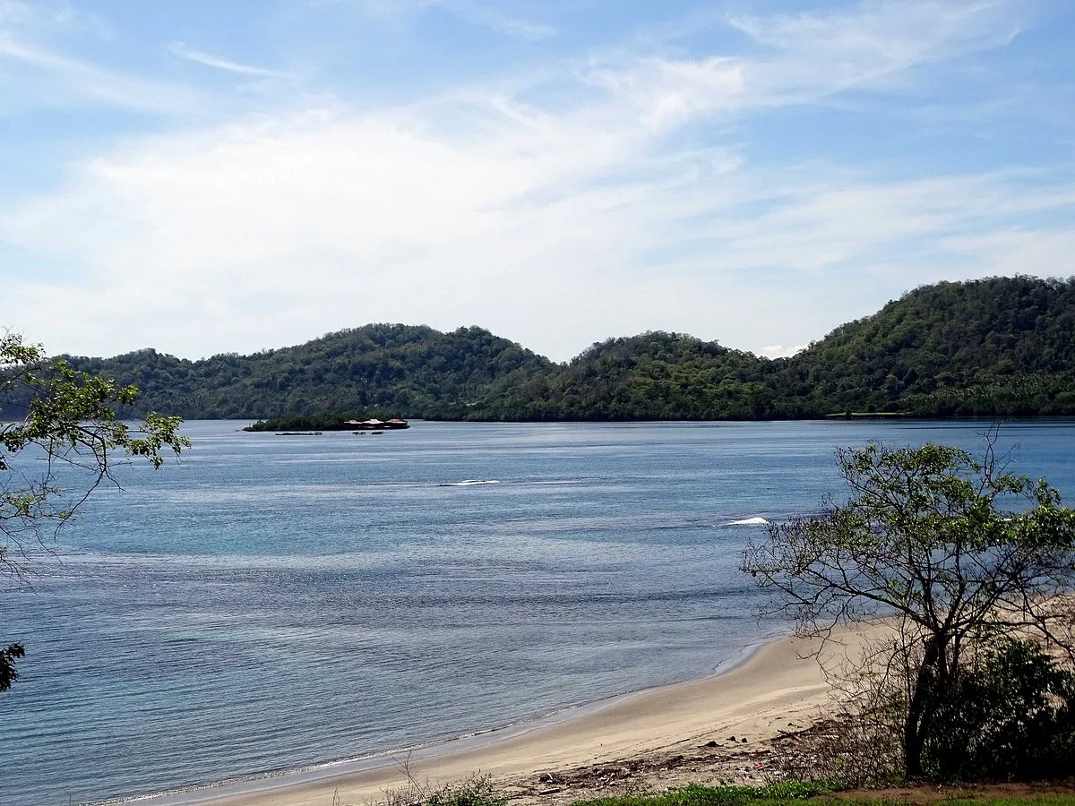 Tumbak Island