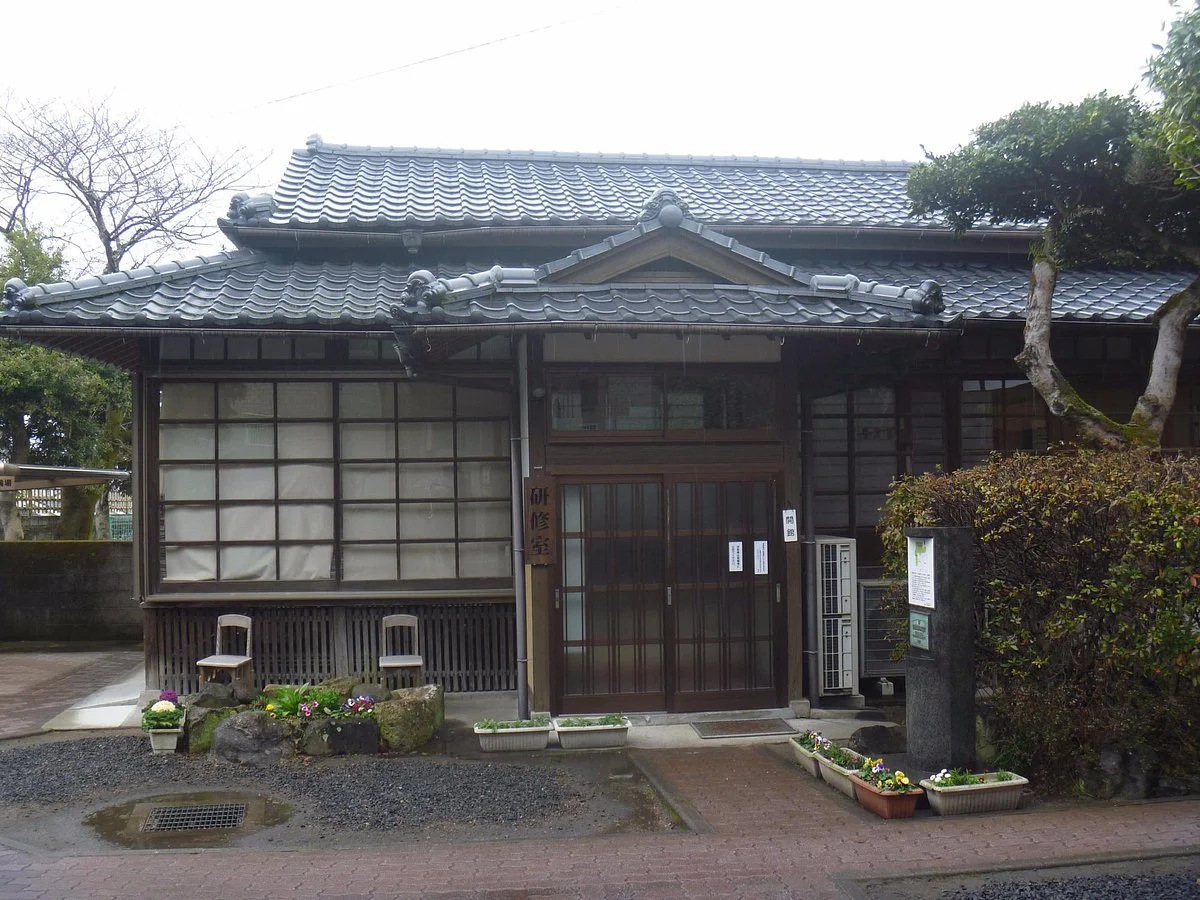 Aira City Kajiki Library
