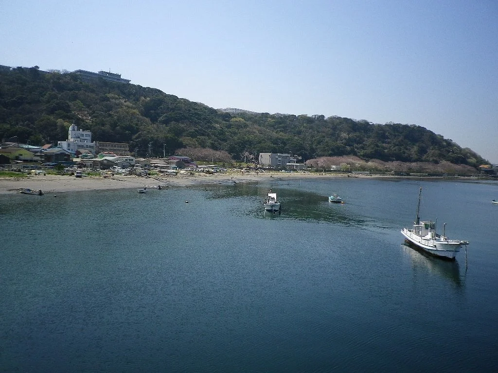 Hashirimizu Beach