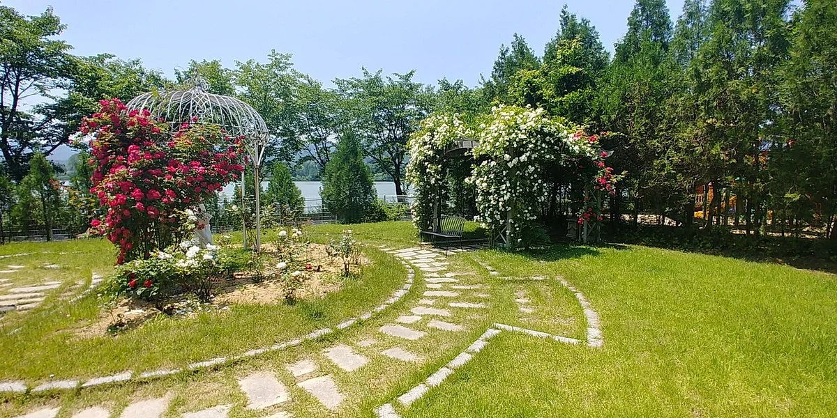 Angela Garden