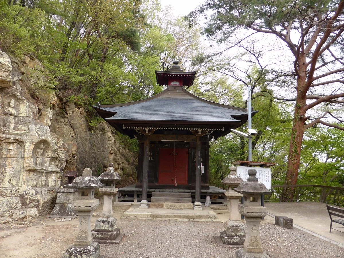 Iwaya Kannon