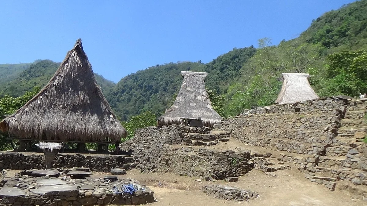 saga Traditional Village