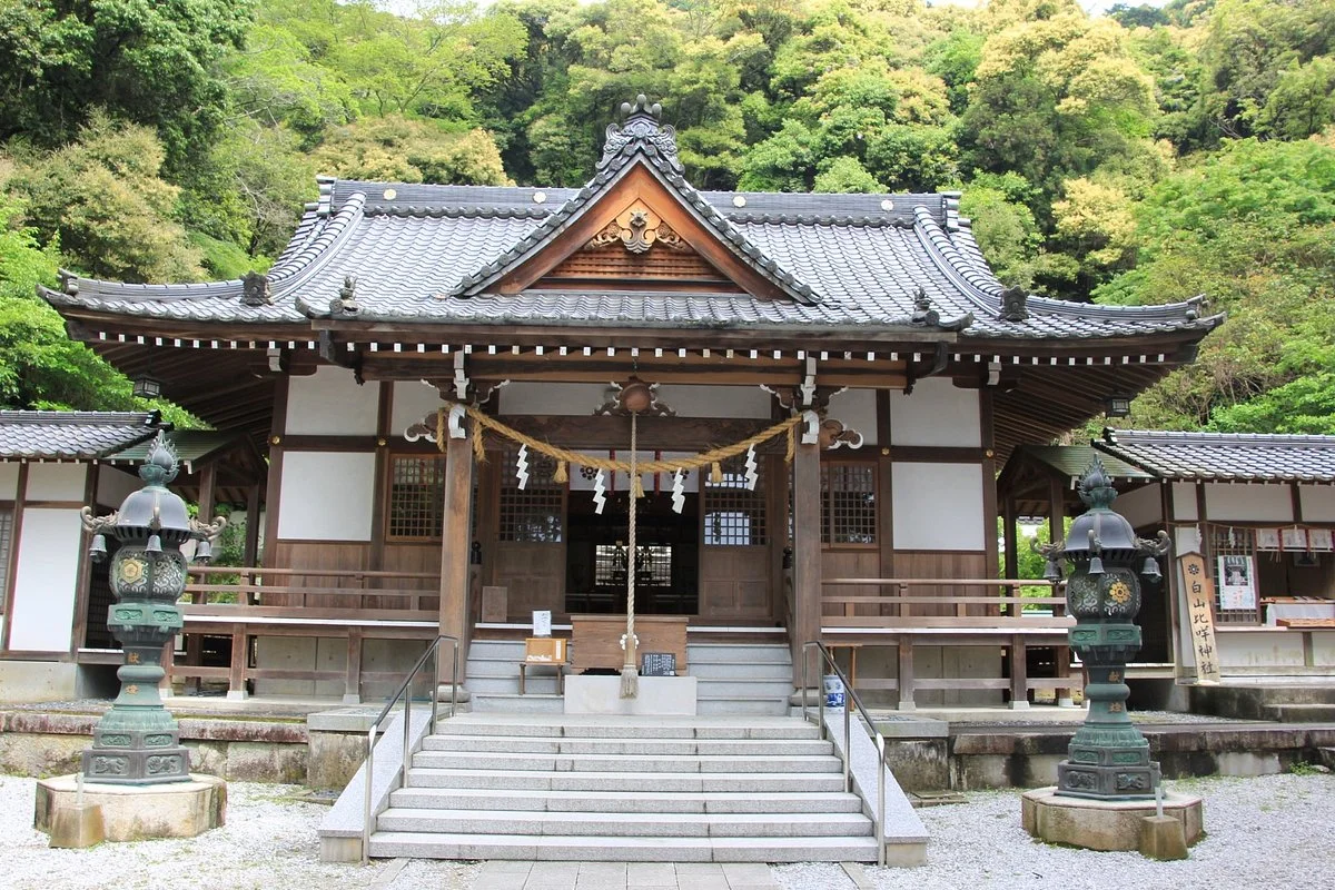 Shirayamahime Shrine