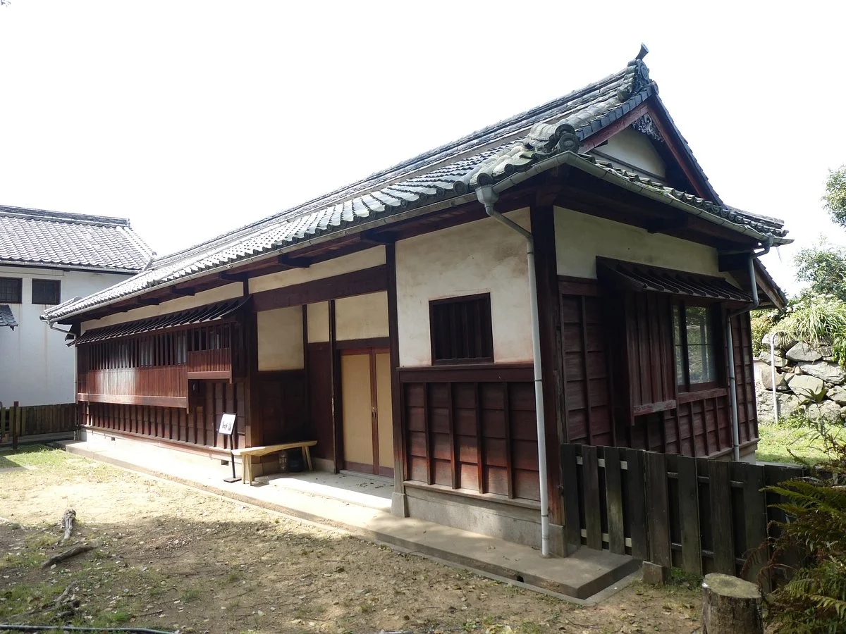 Hozumi Nobushige, Birthplace of Yatsuka Brothers