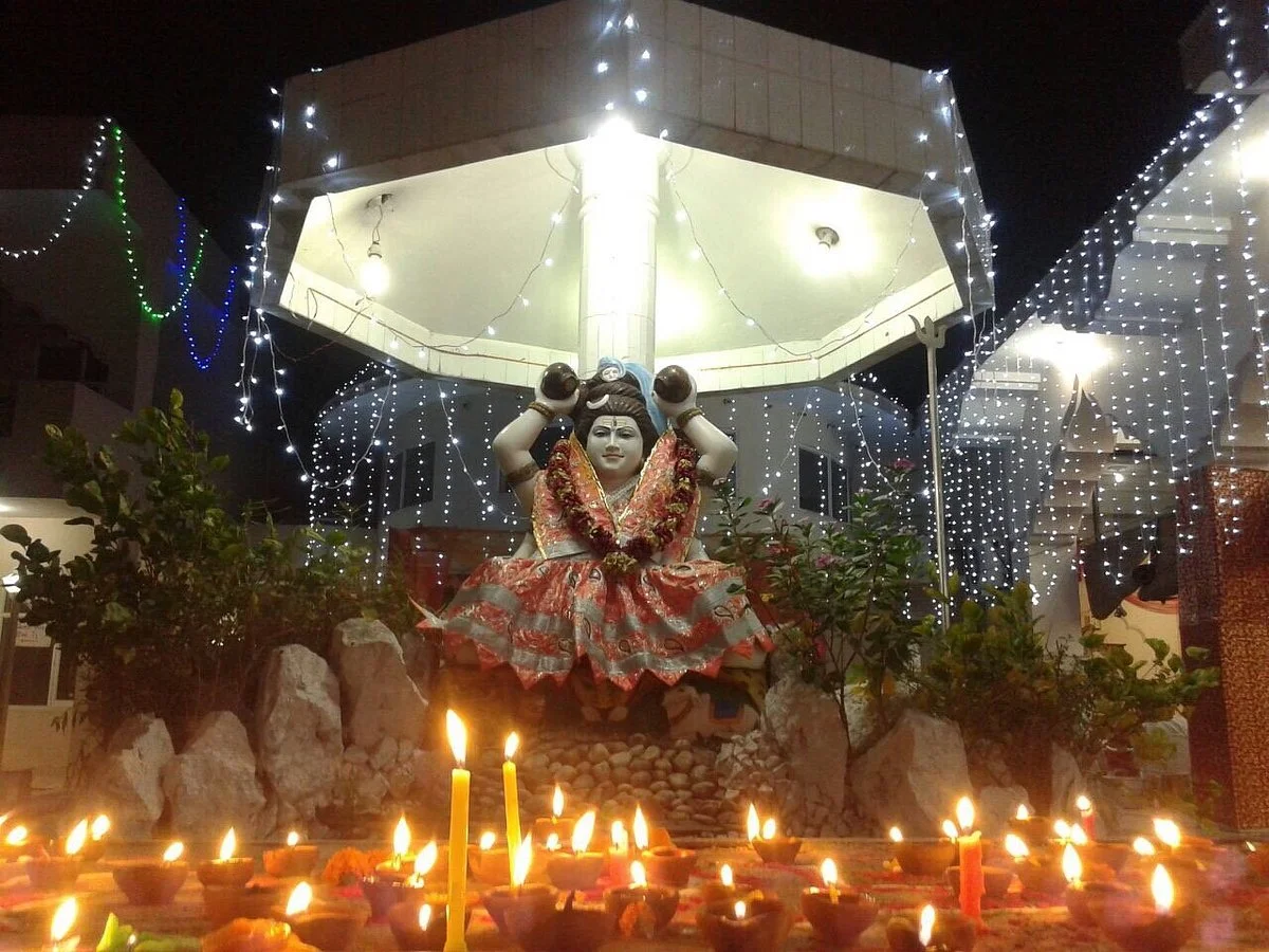 Shri Geeta Bhawan Sabha Mandir