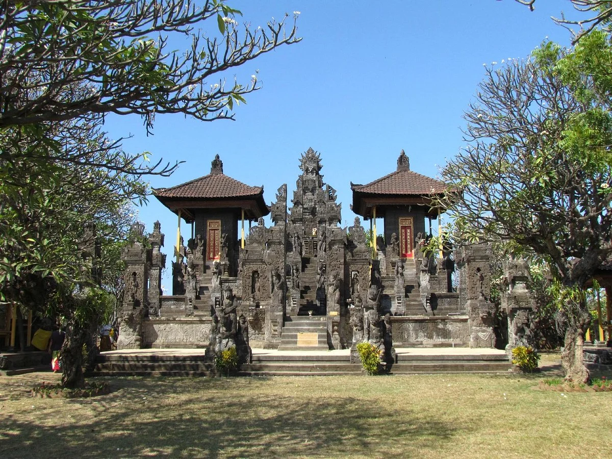 Meduwe Karang Hindu Temple