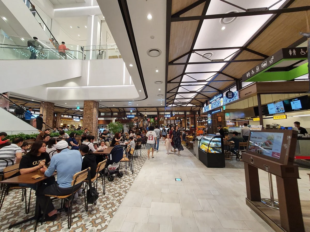 Lotte Mall - Suji