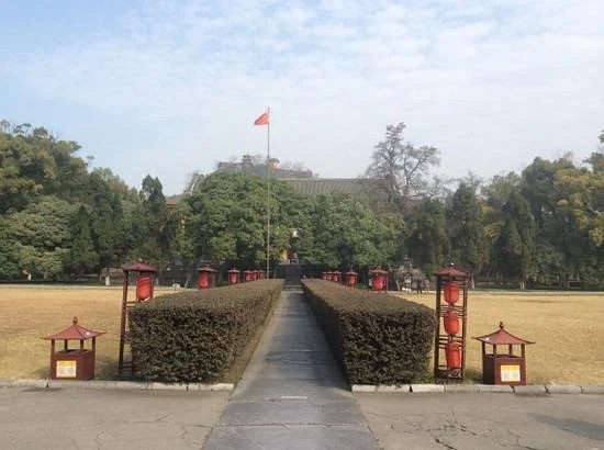 Solitary Beauty Pavilion