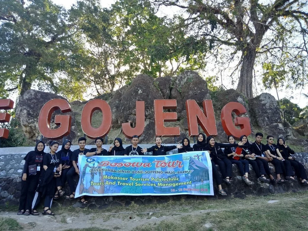 Batu Pake Gojeng Archaeological Park