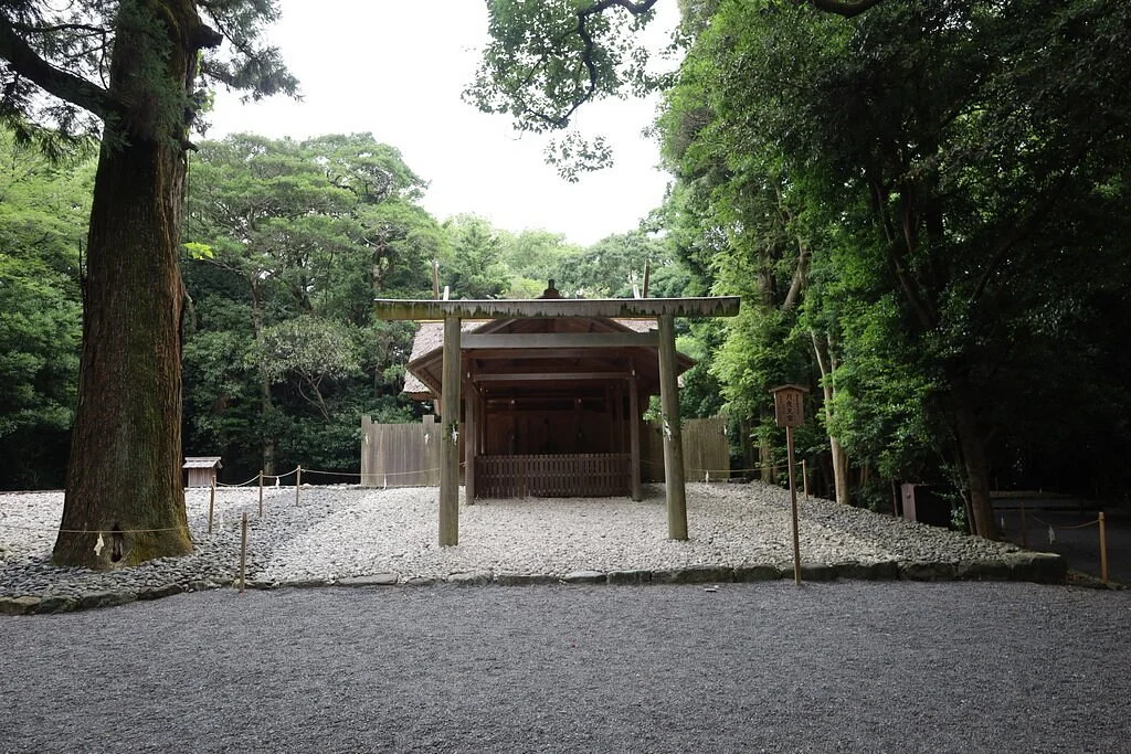 Tsukiyominomiya