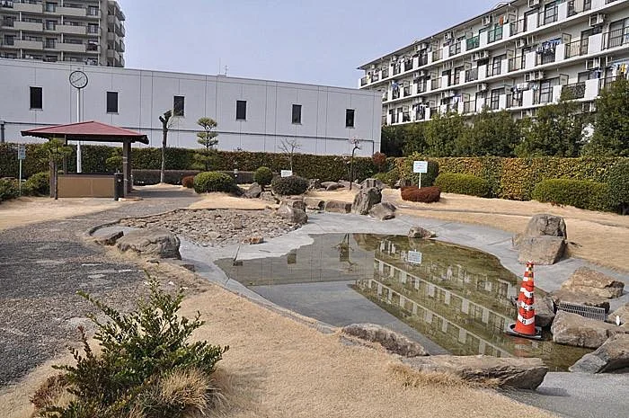 Mizu to Ikoi no Hiroba