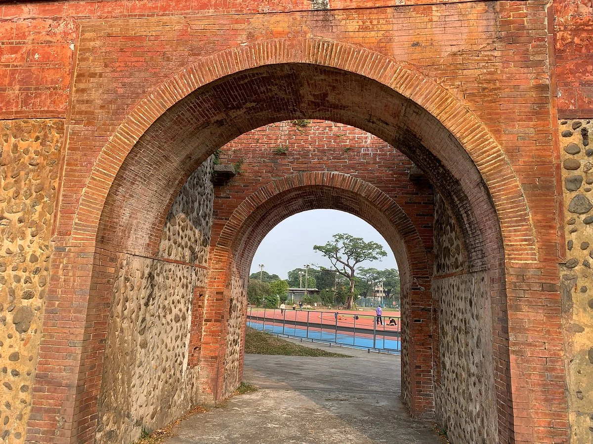 Ahou City Gate