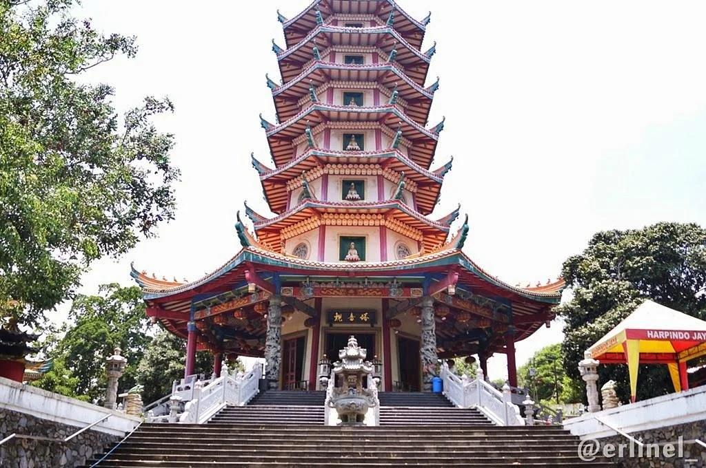 Pagoda Avalokitesvara