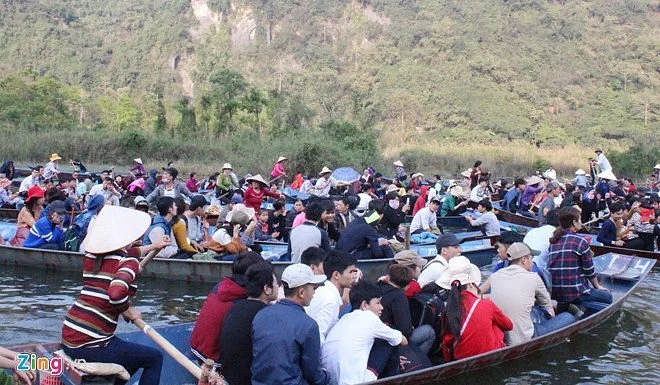 Huong Pagoda Festival