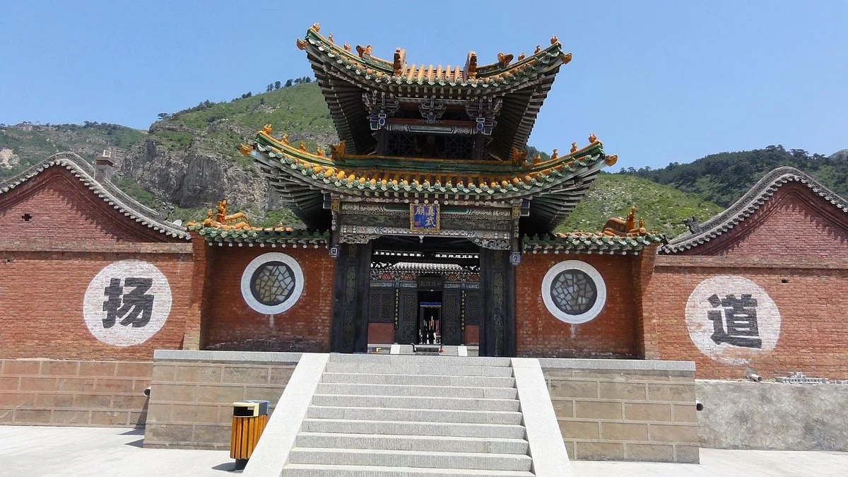 Heng Mountain Zhuangguan Monument