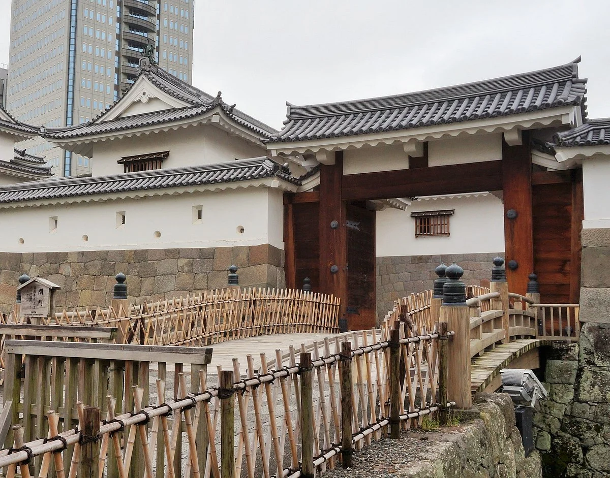 Higashi Gomon Gate