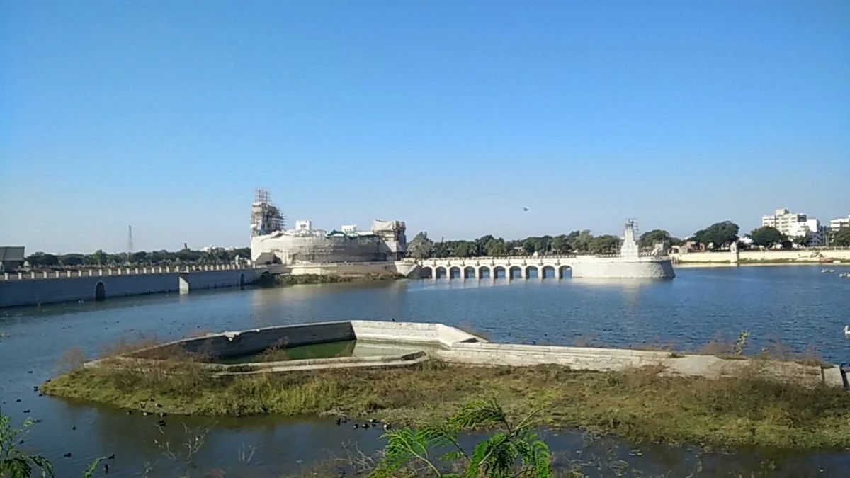 Lakhota Talav