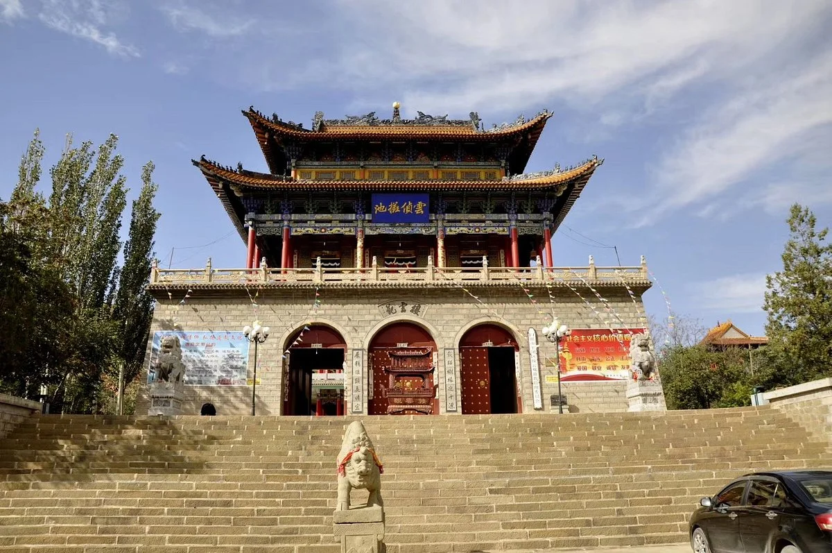 Baiyin Pinchuan Hongshan Temple Grottoes